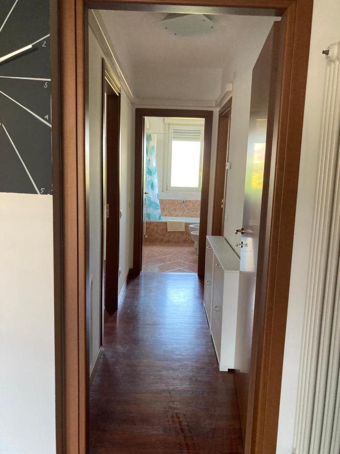 Large Well-Equipped Appartement Near Como Lake Лекко Екстер'єр фото