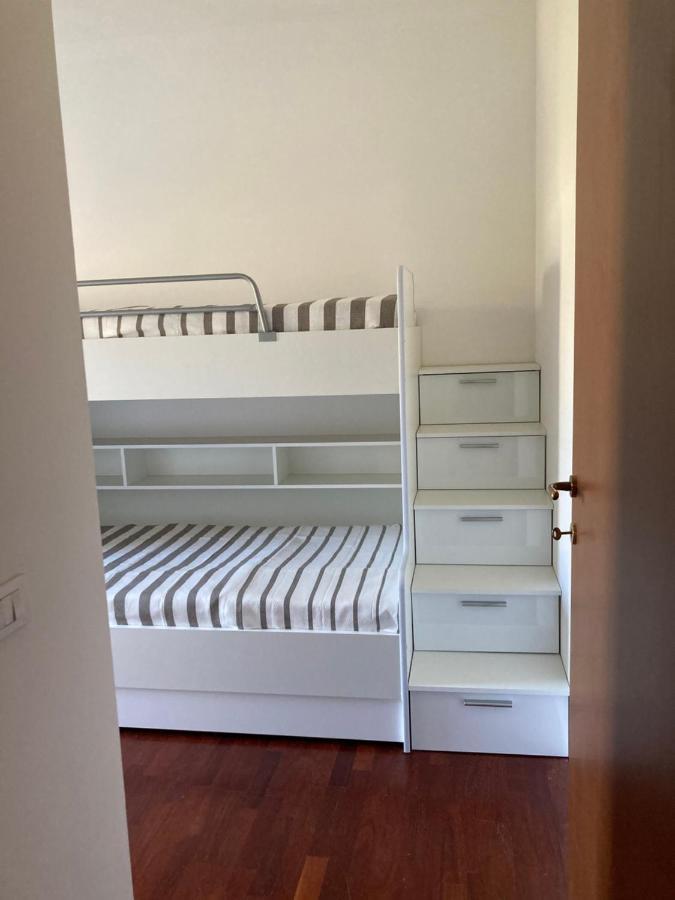 Large Well-Equipped Appartement Near Como Lake Лекко Екстер'єр фото