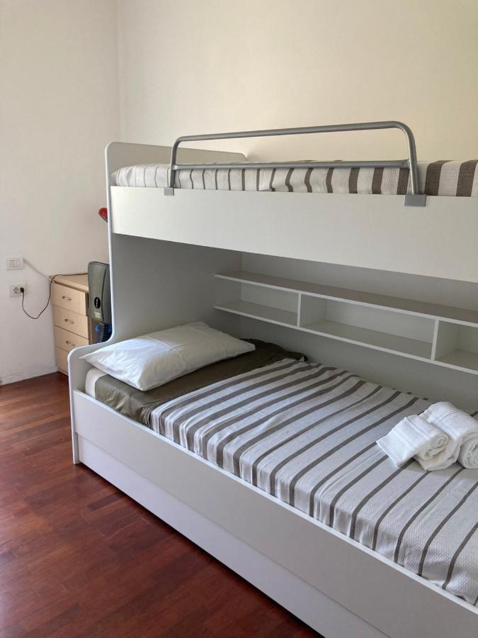 Large Well-Equipped Appartement Near Como Lake Лекко Екстер'єр фото
