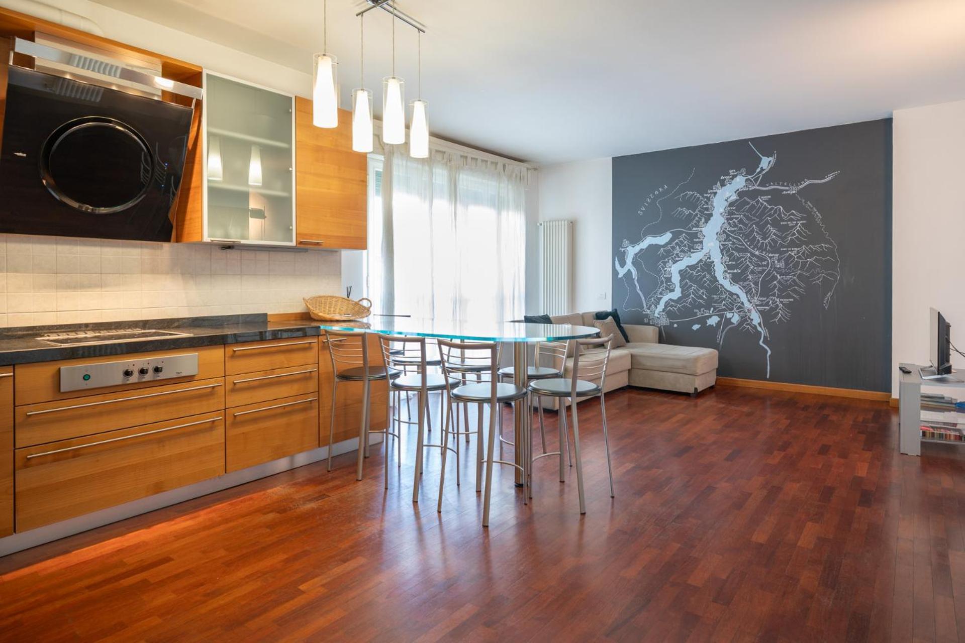 Large Well-Equipped Appartement Near Como Lake Лекко Екстер'єр фото